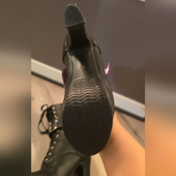 Chic Black Lace-Up Boots with Stud Accents - Picture 4 of 5